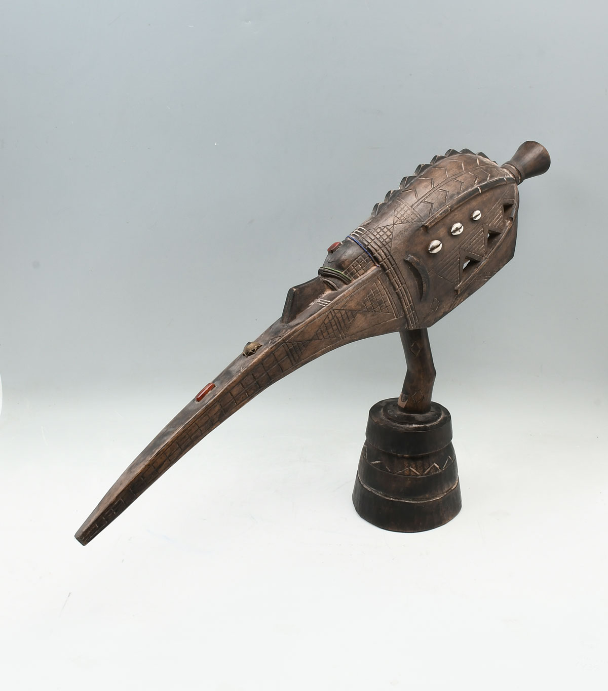 CARVED AFRICAN MATCHULU OR NAALO