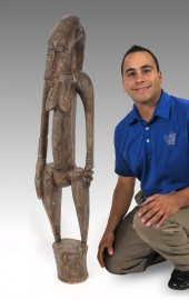 CARVED AFRICAN SENUFO POUNDER: