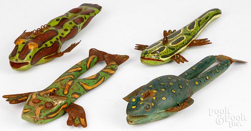 CARVED &AMP; PAINTED FROG ICE
