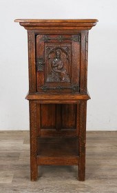 CARVED BELGIAN RENAISSANCE REV