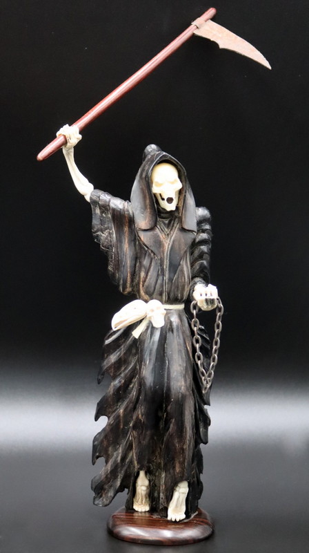 CARVED BONE AND WOOD FIGURAL