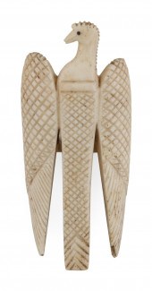 CARVED BONE KERCHIEF SLIDE 19T