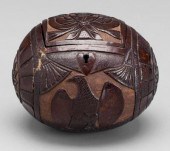 Carved coconut jewelry cask, c