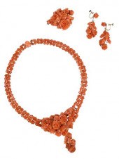 CARVED CORAL PARURE SUITE IN O