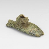 CARVED EFFIGY PIPE OF A FROG A