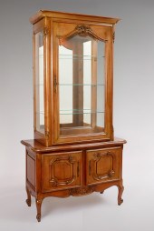 CARVED FRENCH CURIO CABINET: U