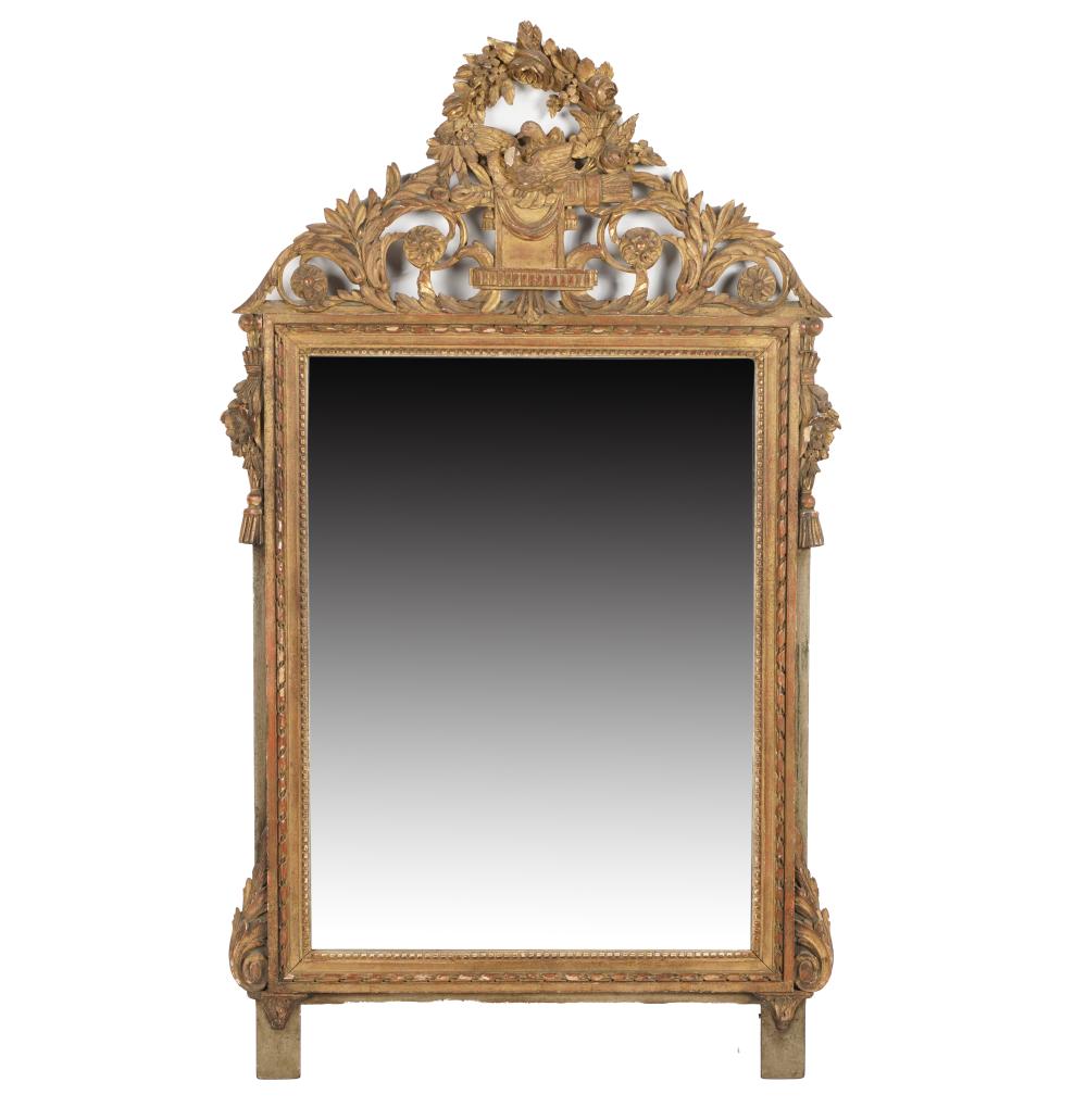 CARVED GILTWOOD WALL MIRRORCarved