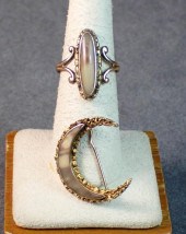 CARVED HORN AND GOLD NUGGET RI