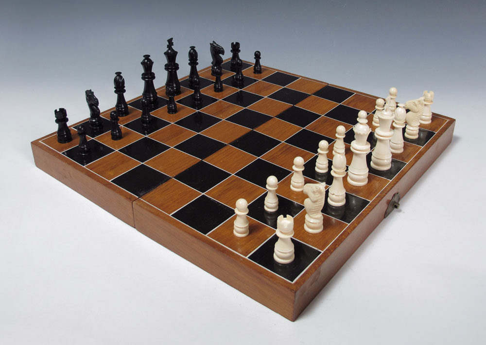 CARVED IVORY CHESS SET: Traditional