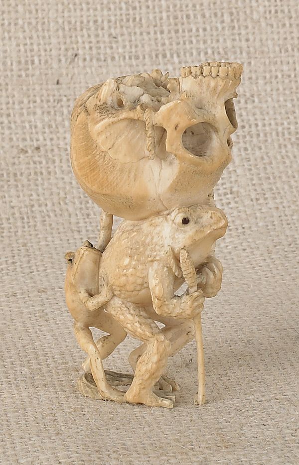 Carved ivory figure of a frog