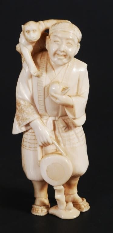 CARVED JAPANESE IVORY OKIMONO