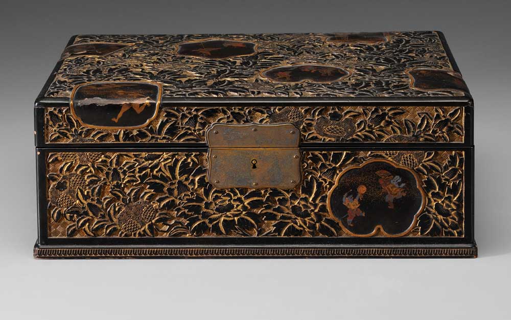 Carved Lacquer Box Japanese,