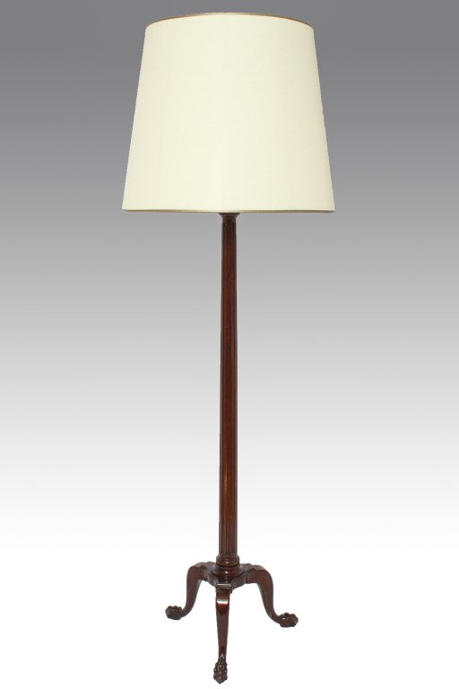 CARVED MAHOGANY FLOOR LAMP W CLAW