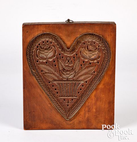 CARVED MAHOGANY HEART SPRINGERLE
