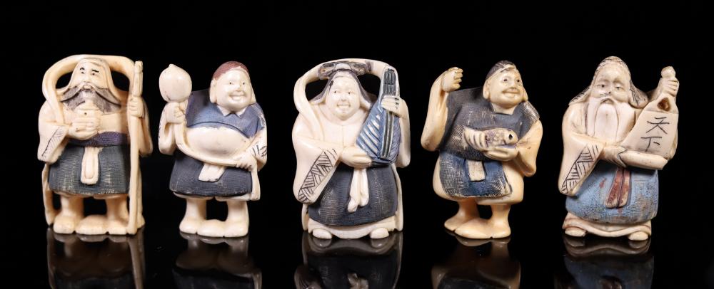 CARVED NETSUKE COUNCIL OF 5