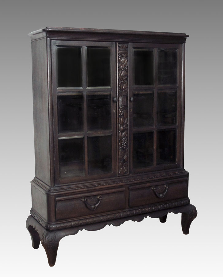 CARVED OAK BOOKCASE CABINET ON
