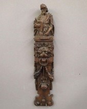CARVED OAK FRAGMENTA 19th cent