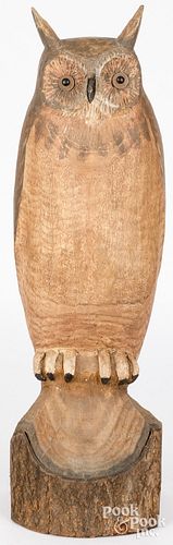 CARVED OWL, MID 20TH C., WITH