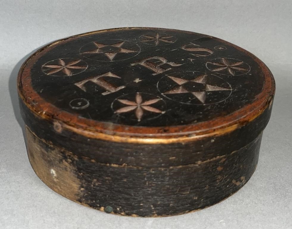 CARVED & PAINT DECORATED ROUND