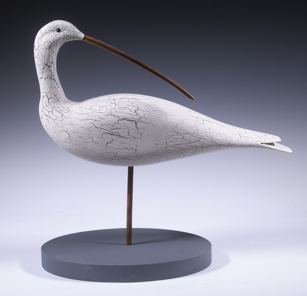 CARVED SHOREBIRD BY EDWIN HAWKES,