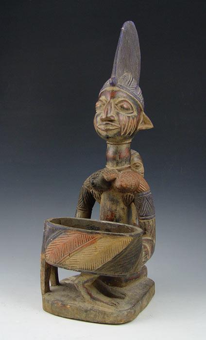 CARVED WOOD AFRICAN WOMAN WITH