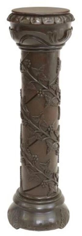 CARVED WOOD FOLIATE GRAPEVINE