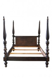 CARVED WOOD FOUR-POSTER QUEEN-