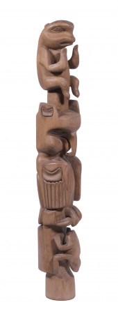 CARVED WOOD NORTHWEST TOTEM Ts
