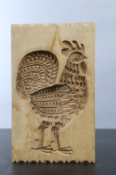 CARVED WOOD ROOSTER COOKIE MOL