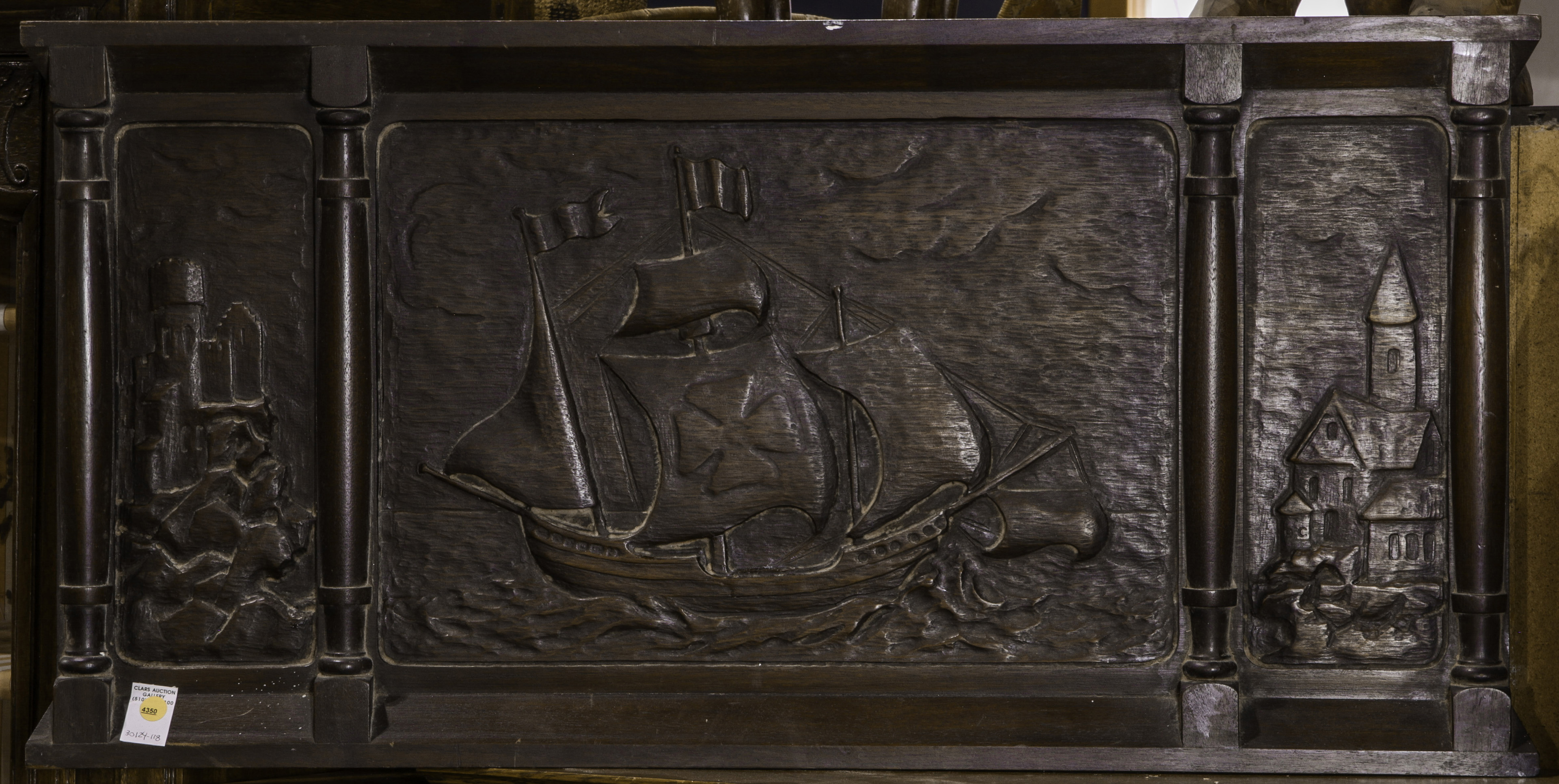 CARVED WOOD TRIPTYCH PANEL Carved