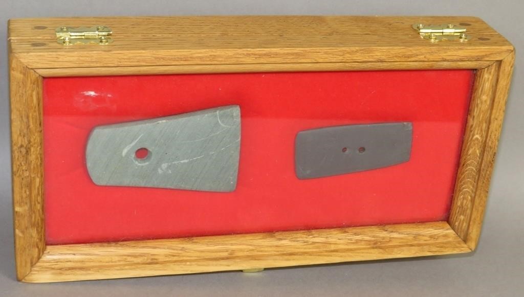 CASE WITH 2 STONE PENDANTSca.