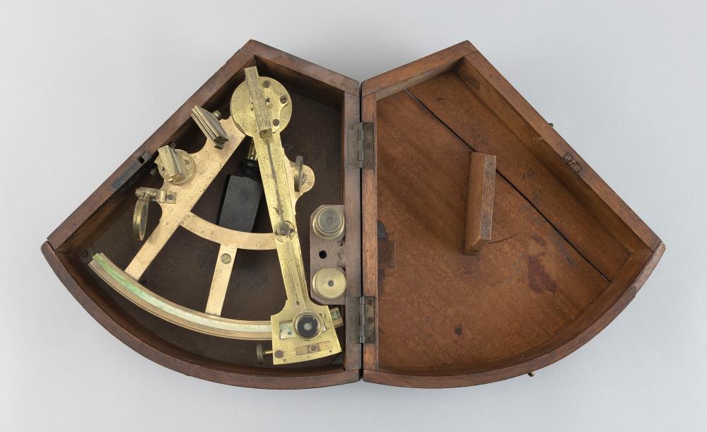 CASED BRASS OCTANT 19TH CENTURY