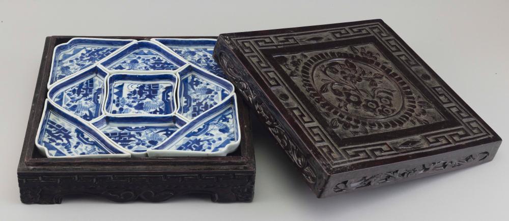 CASED CHINESE EXPORT BLUE AND WHITE