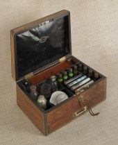 Cased homeopathic chemist's se