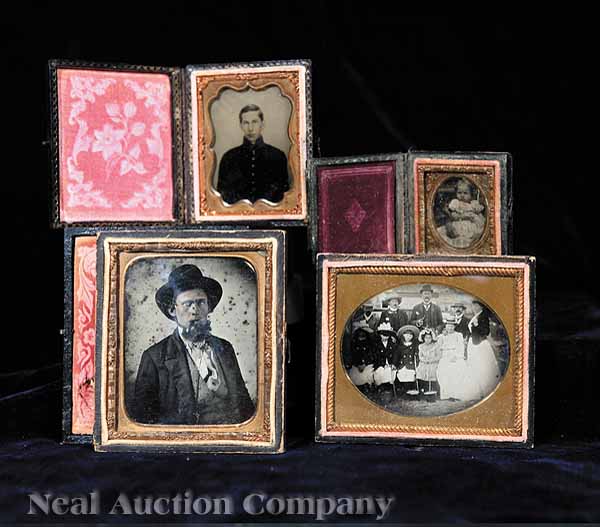 [Cased Images] a group of seven