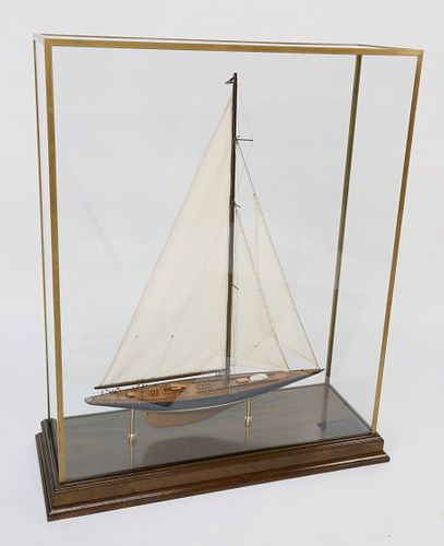 CASED MODEL OF THE 1934 AMERICA'S