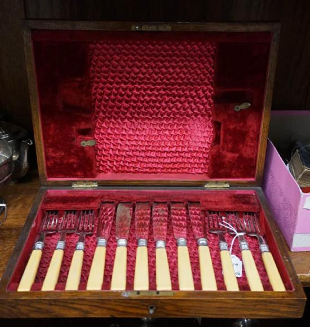 CASED SET OF SIX ENGLISH
