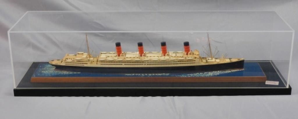 CASED SHIP MODEL OF SS LUSITANIA,