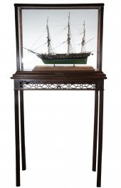 CASED SHIP MODEL "THE ESSEX" D