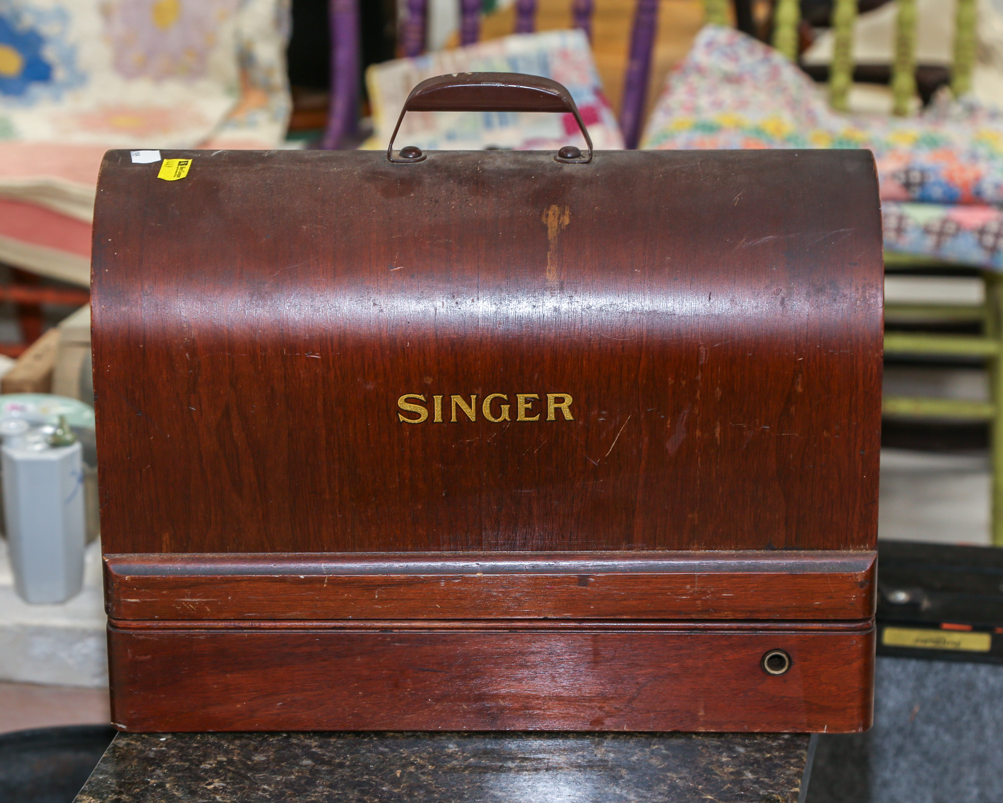 CASED SINGER SEWING MACHINE 16