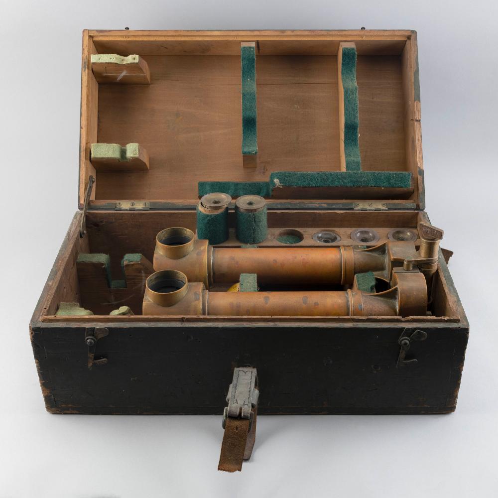 CASED STEREO BINOCULARS SIGHT