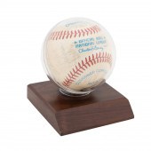 CASED YANKEES TEAM SIGNED BALL