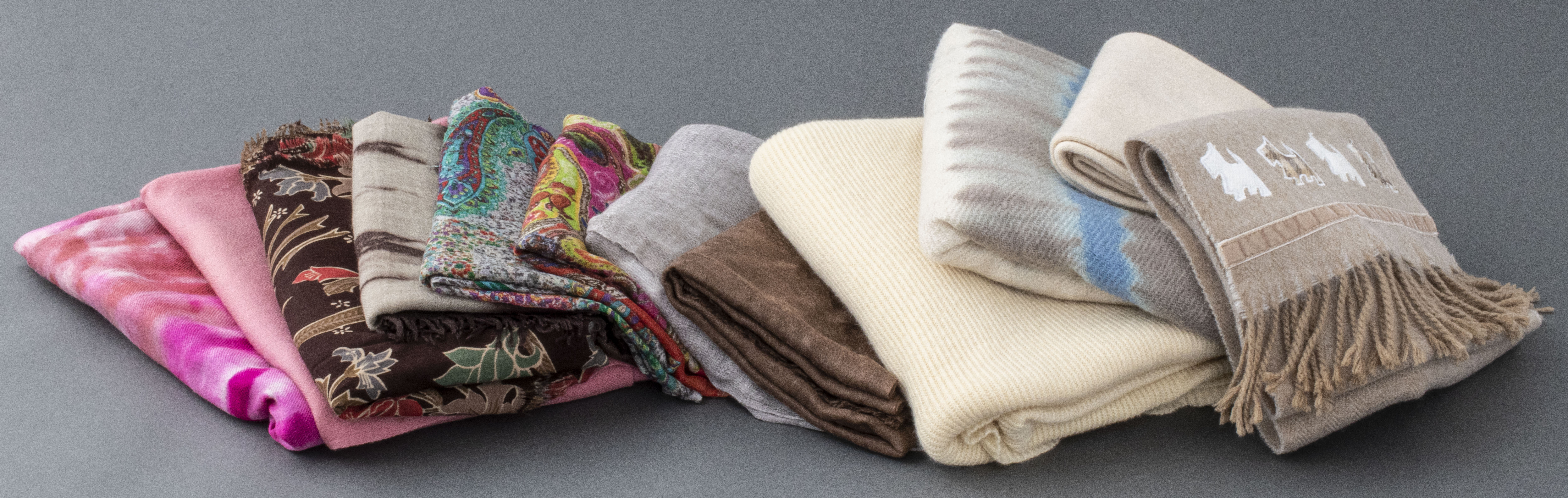 CASHMERE, WOOL & ACRYLIC SCARVES