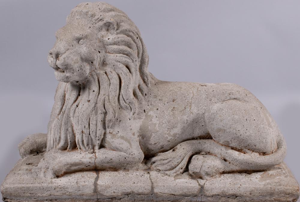 CAST CONCRETE GARDEN LION 15 X 23 X