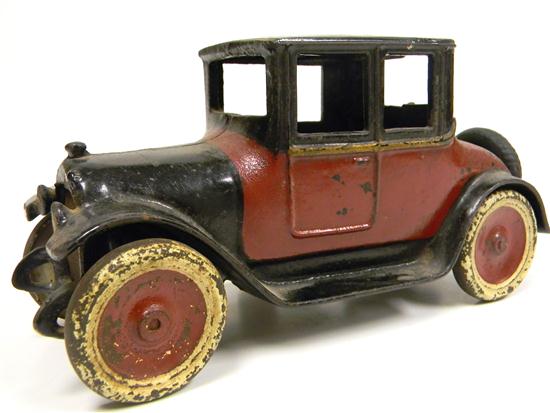 Cast iron Dodge Coupe automobile by
