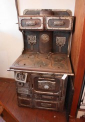 CAST IRON 'MONARCH' COOK STOVE