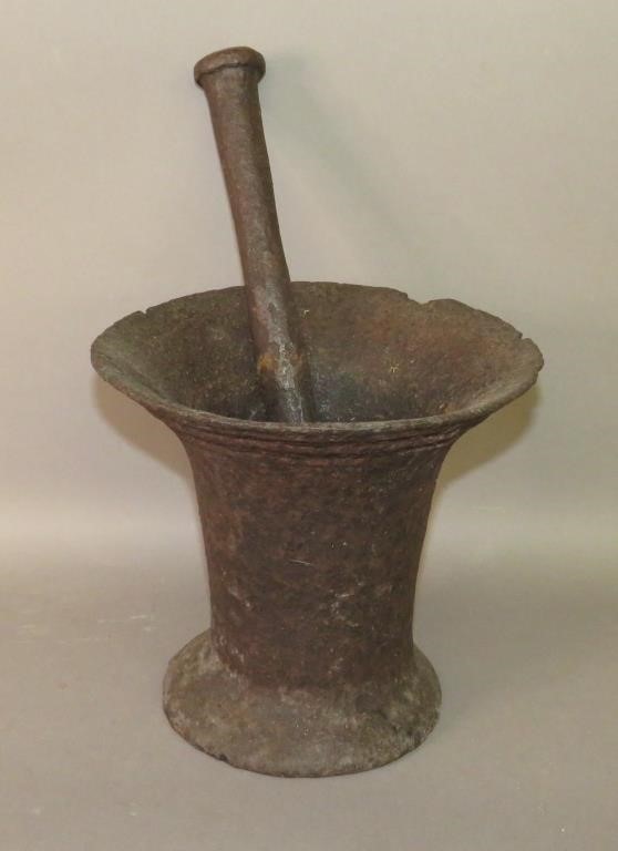 CAST IRON MORTAR & PESTLEca.