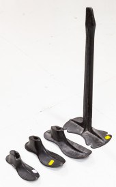 CAST IRON SHOE MAKING ACCESSOR