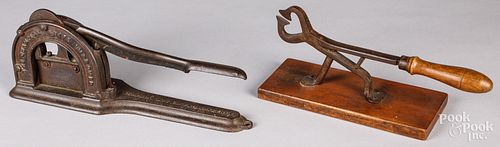 CAST IRON SUGAR CUTTER, 19TH C.Cast