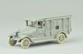 CAST IRON TOY FUNERAL CAR Moto